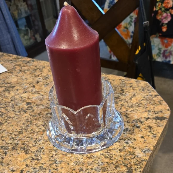 Elegant Crystal Candle Holder - Picture 2 of 8